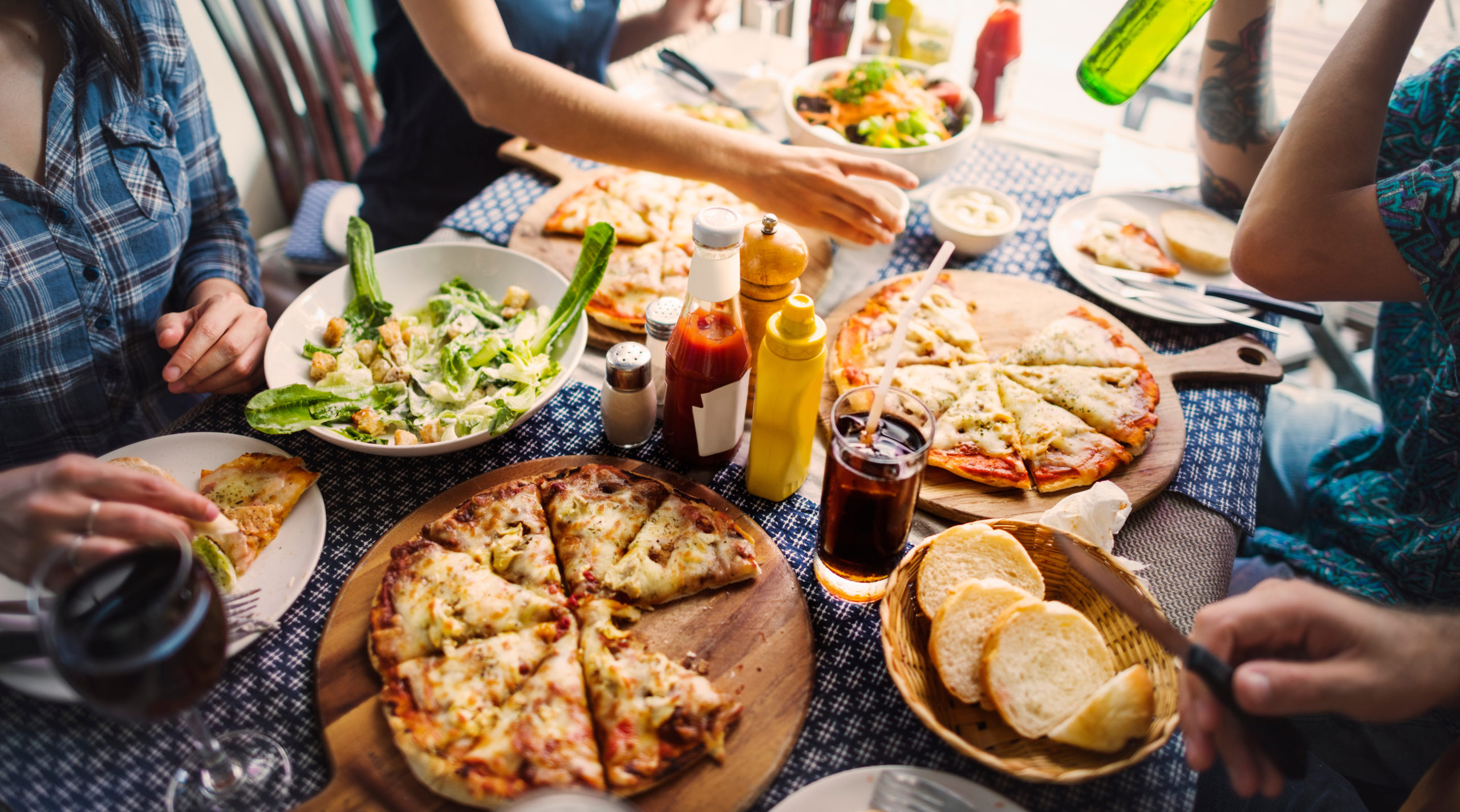 Pizzaparty feiern mit pizza-ofen-mieten.com